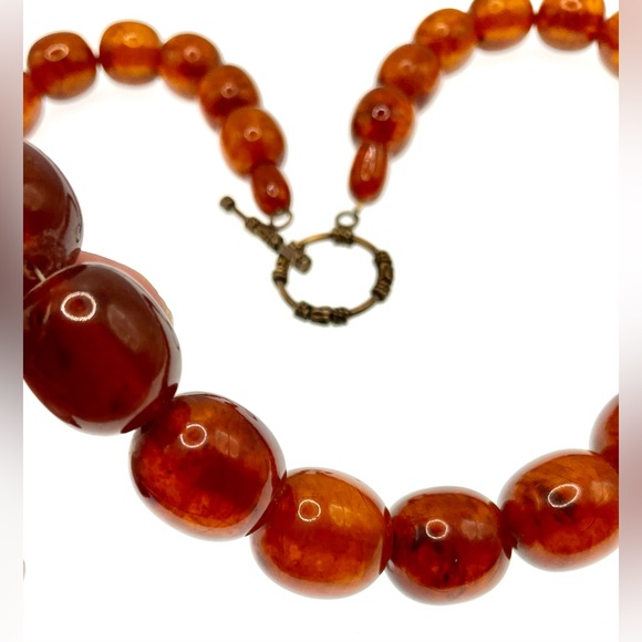Vintage Gorgeous Amber Lucite Large Beaded Statement Necklace 24” - Picture 4 of 9